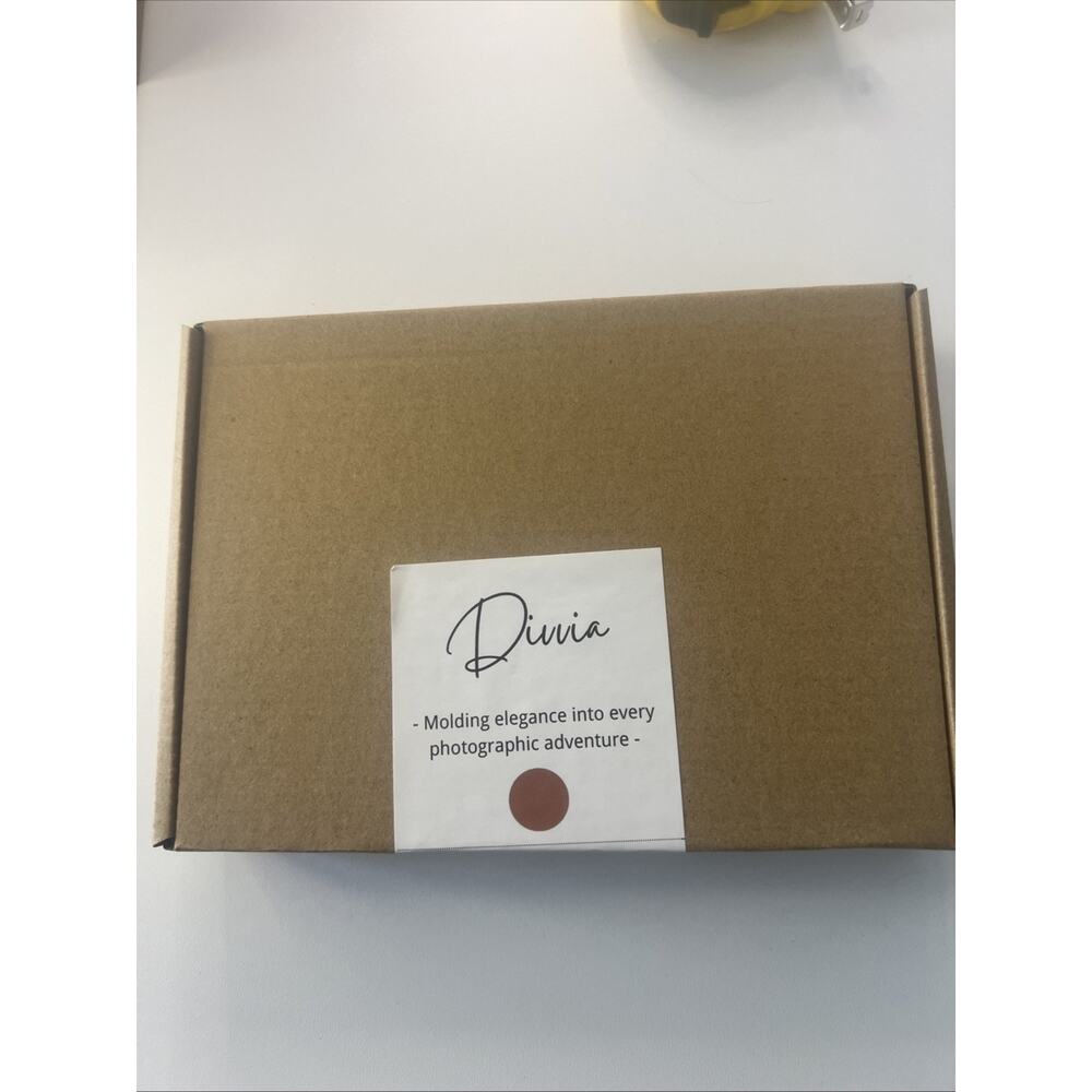 Divvia Leather Camper Strap NIB
